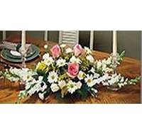 Envio y venta de flores ,rosas, plantas,arreglos florales ,regalos y desayunos a domicilio con delivery gratis en la Ciudad Autonoma de Buenos Aires y con costo de env�o en localidades del Gran Buenos Aires asi como delivery de flores y plantas a trav�s de florerias asociadas en todas las provincias de la Argentina, Buenos Aires, la Pampa, Tucuman, La Rioja, R�o Negro, Entre Rios, Corrientes, Misiones, Neuquen, Chubut, Tierra del Fuego, Santa Cruz, San Luis, Mendoza, Cordoba, Jujuy, Formosa, Santiago del Estero, Salta, Chaco, Catamarca ,San Juan, y ademas realizamos el delivery de flores ,coronas,palmas , plantas y regalos a todas las ciudades de Argentina, Mar del Plata, C�rdoba, Buenos Aires, con cargo en Santa Rosa, La Plata, Bella Vista, Neuquen, Pilar, Paran�, Posadas, Resistencia, Cipolleti y mas de 300 ciudades y localidades en todo el territorio de nuestro pa�s, asi como tambien tenemos la posibilidad de enviar flores a casi todo el mundo en cuestion de horas