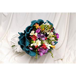 Envio y venta de flores ,rosas, plantas,arreglos florales ,regalos y desayunos a domicilio con delivery gratis en la Ciudad Autonoma de Buenos Aires y con costo de env�o en localidades del Gran Buenos Aires asi como delivery de flores y plantas a trav�s de florerias asociadas en todas las provincias de la Argentina, Buenos Aires, la Pampa, Tucuman, La Rioja, R�o Negro, Entre Rios, Corrientes, Misiones, Neuquen, Chubut, Tierra del Fuego, Santa Cruz, San Luis, Mendoza, Cordoba, Jujuy, Formosa, Santiago del Estero, Salta, Chaco, Catamarca ,San Juan, y ademas realizamos el delivery de flores ,coronas,palmas , plantas y regalos a todas las ciudades de Argentina, Mar del Plata, C�rdoba, Buenos Aires, con cargo en Santa Rosa, La Plata, Bella Vista, Neuquen, Pilar, Paran�, Posadas, Resistencia, Cipolleti y mas de 300 ciudades y localidades en todo el territorio de nuestro pa�s, asi como tambien tenemos la posibilidad de enviar flores a casi todo el mundo en cuestion de horas