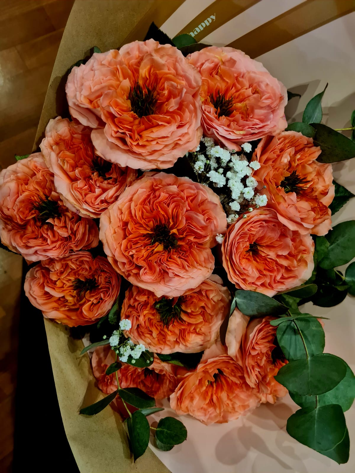 Envio y venta de flores ,rosas, plantas,arreglos florales ,regalos y desayunos a domicilio con delivery gratis en la Ciudad Autonoma de Buenos Aires y con costo de envo en localidades del Gran Buenos Aires asi como delivery de flores y plantas a travs de florerias asociadas en todas las provincias de la Argentina, Buenos Aires, la Pampa, Tucuman, La Rioja, Ro Negro, Entre Rios, Corrientes, Misiones, Neuquen, Chubut, Tierra del Fuego, Santa Cruz, San Luis, Mendoza, Cordoba, Jujuy, Formosa, Santiago del Estero, Salta, Chaco, Catamarca ,San Juan, y ademas realizamos el delivery de flores ,coronas,palmas , plantas y regalos a todas las ciudades de Argentina, Mar del Plata, Crdoba, Buenos Aires, con cargo en Santa Rosa, La Plata, Bella Vista, Neuquen, Pilar, Paran, Posadas, Resistencia, Cipolleti y mas de 300 ciudades y localidades en todo el territorio de nuestro pas, asi como tambien tenemos la posibilidad de enviar flores a casi todo el mundo en cuestion de horas